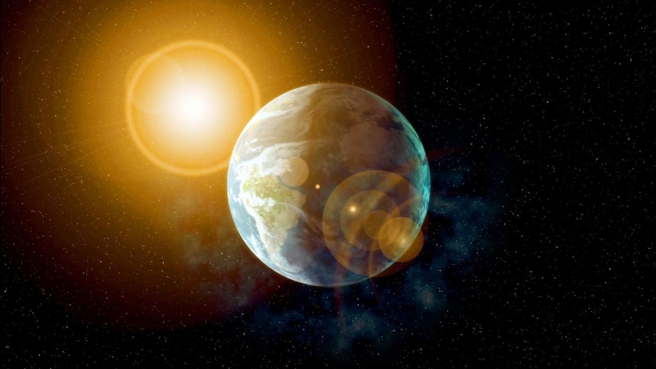 За какое время свет Солнца достигает Земли?